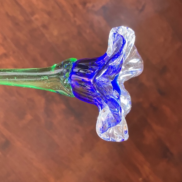 Glass Flower - Picture 8 of 11